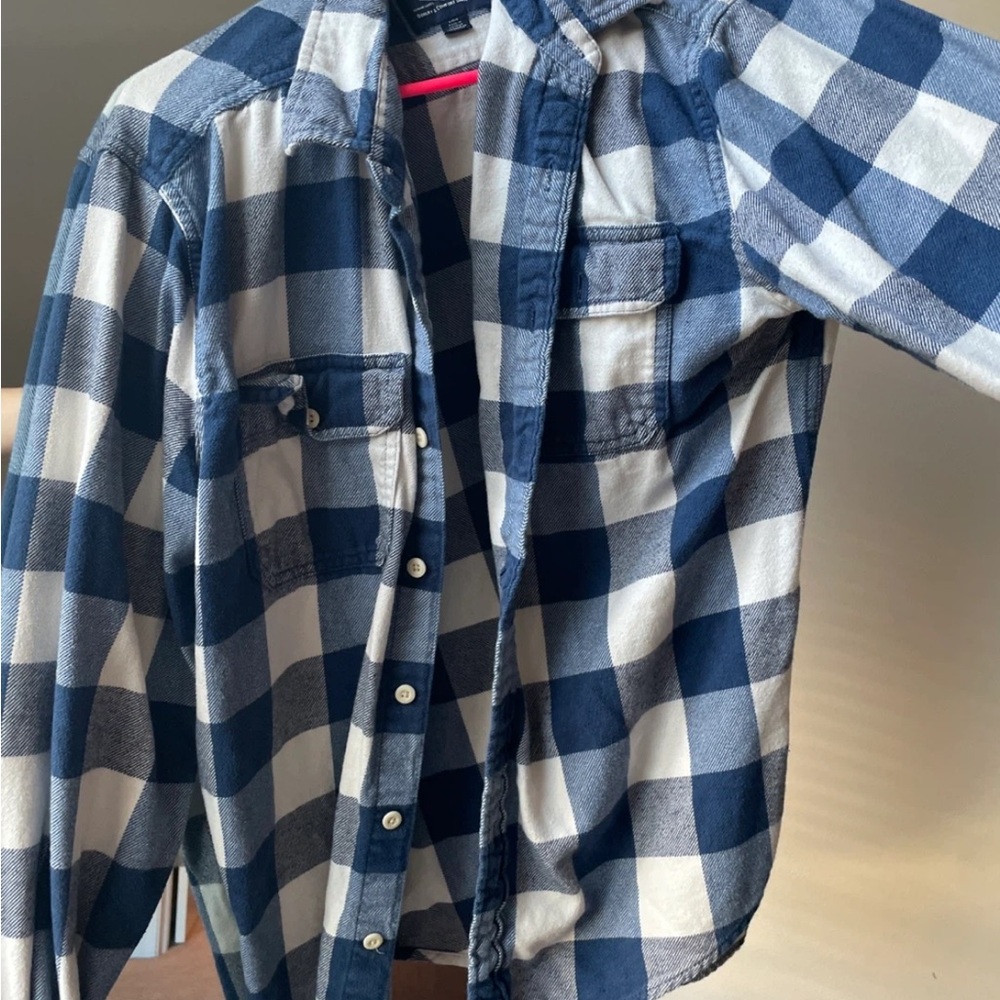 American Eagle Outfitters Navy and Cream Plaid Shirt
